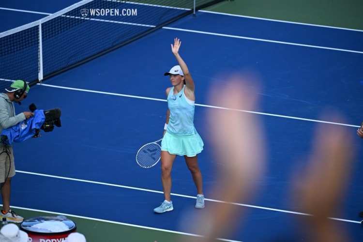 九万因跨色 九万因跨色